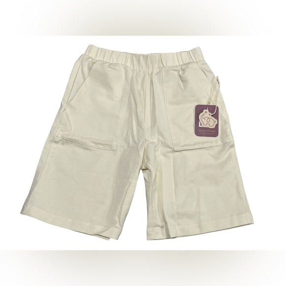 2 for $14 - Organic cotton toddler essential shorts 4-5T (120) cream - Picture 1 of 2